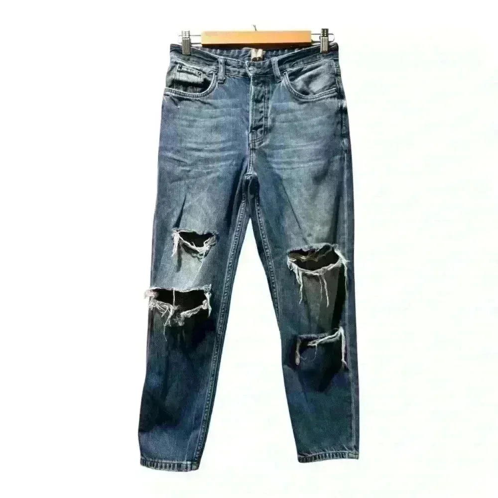 Topshop Hayden Distressed Blue Jeans. Size 25”, 100% cotton.